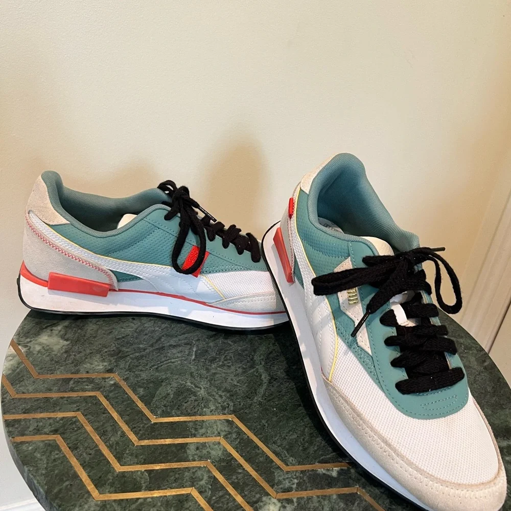 Puma White and Teal Sneakers - Picture 7 of 8